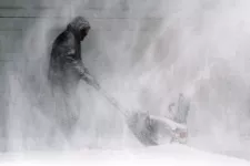 Votre porte de garage est condamnée par la glace ? Laissez-nous vous aider !